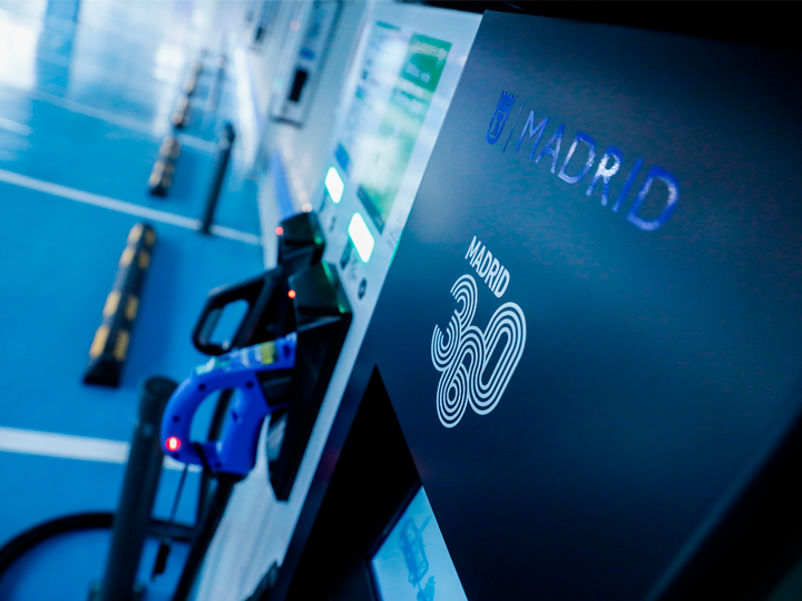 Recoletos 360 hub cargador